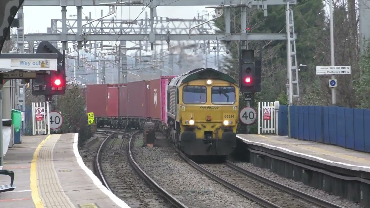 Reading & Oxford Freight 23/12/25 Classes 37/66/68 #freightrains #locomotives #railway #trains 