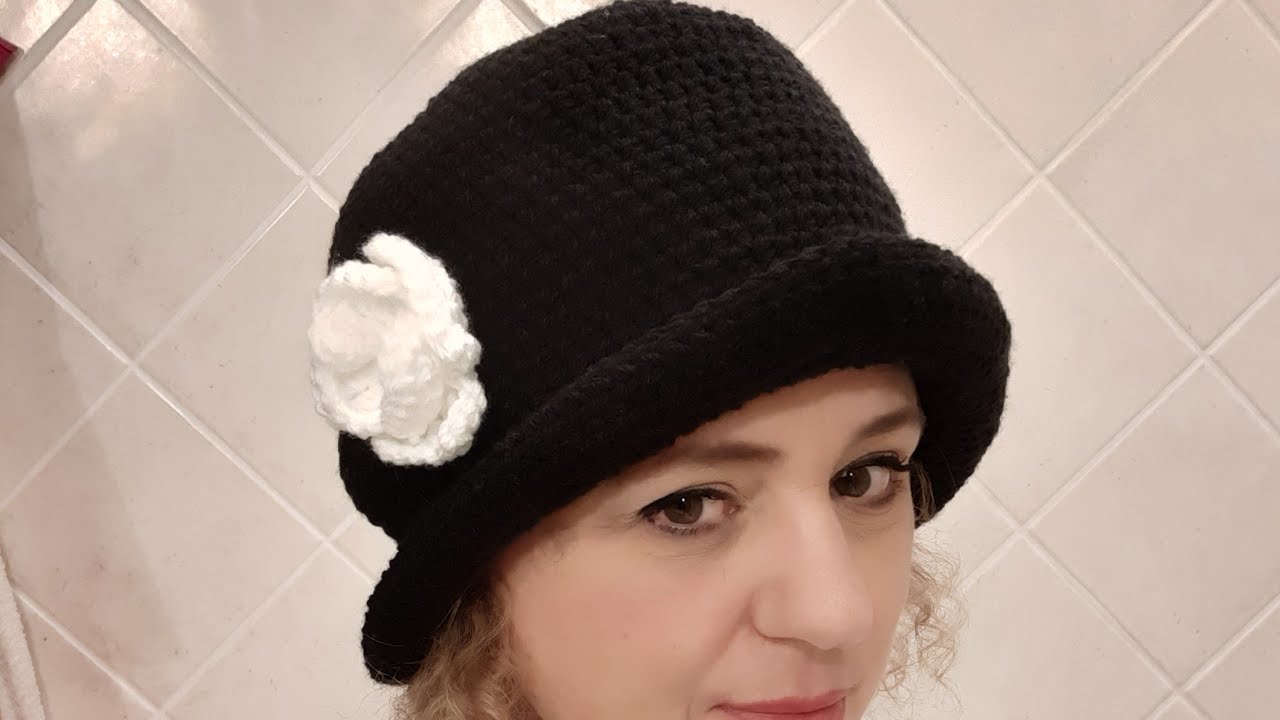 Cappello di lana semi rigido super facile all'uncinetto