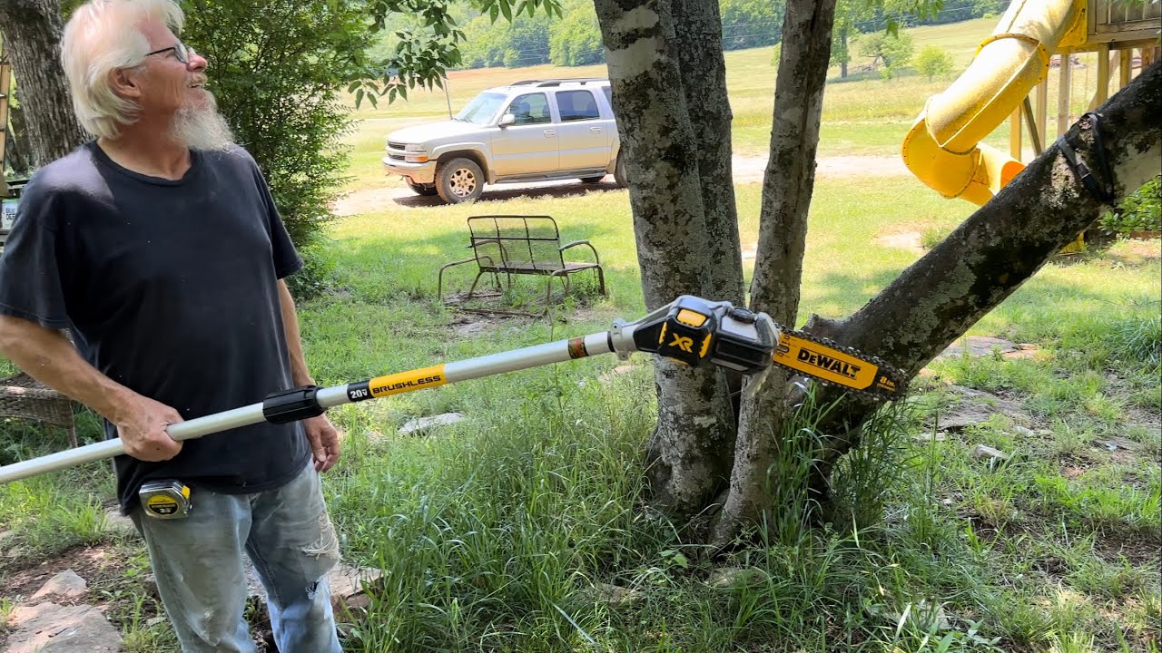 Тестирование аккумуляторной пилы DeWalt на 20 В