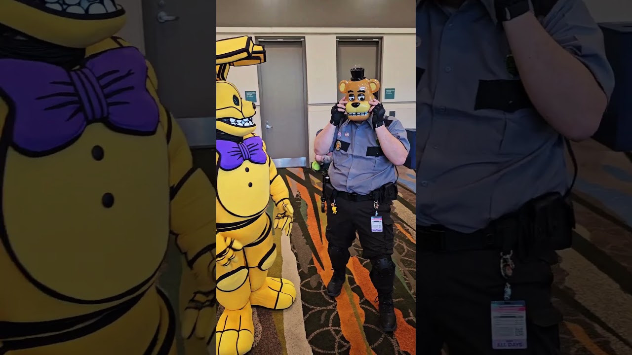 Making friends with animitronics from a FREDDY mask!