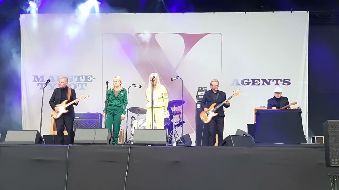 Agents X Maustetytöt - Ajomies KuopioRock 29.07.2022