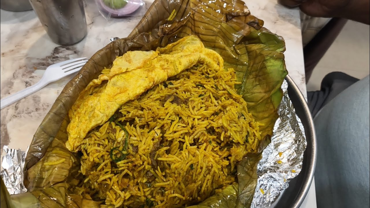పొట్లం బిర్యానీ తిన్నారా ఎప్పుడైనా? #potlumbiryani #mottonbiryani #food #shorts