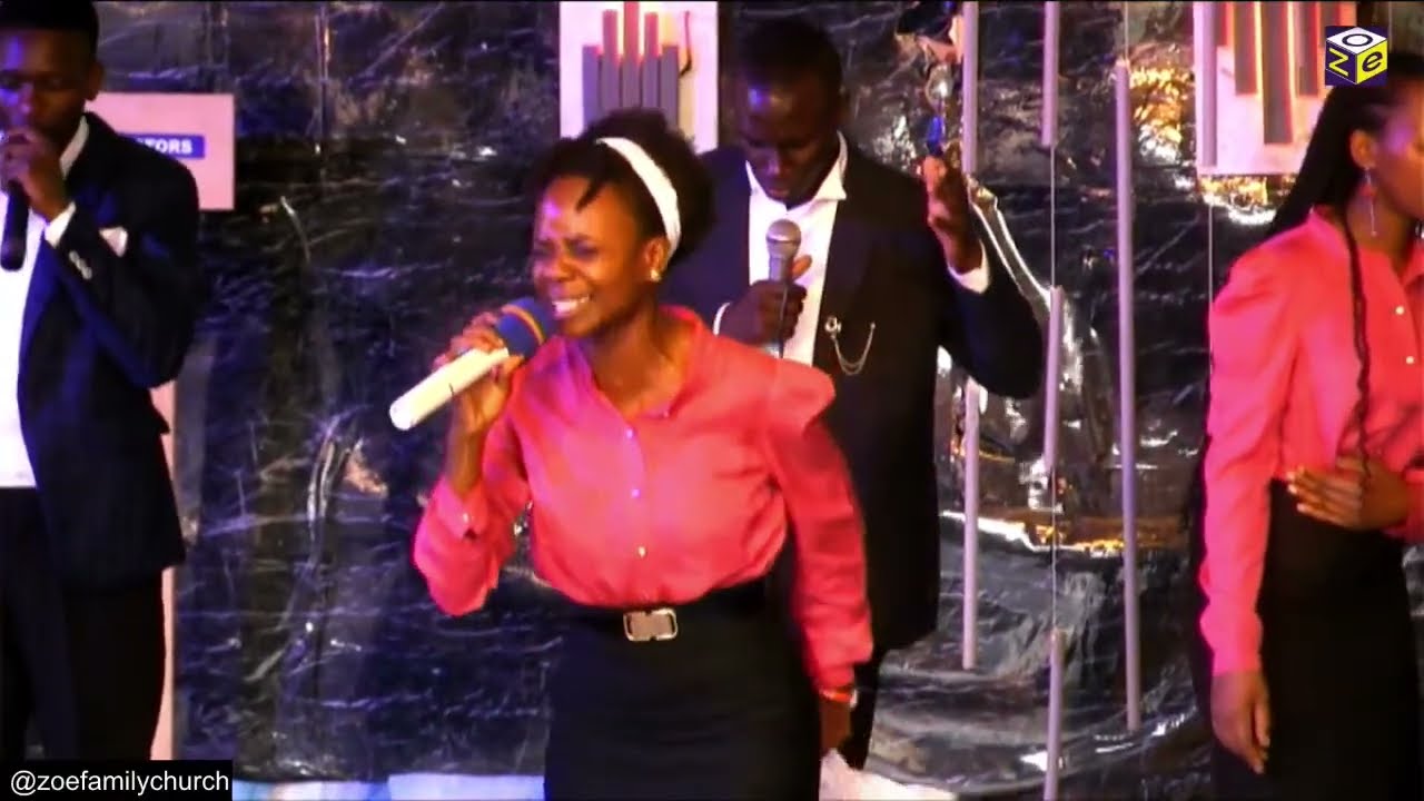 UGANDA PRAISE AND WORSHIP BY ZOE WORSHIP TEAM.