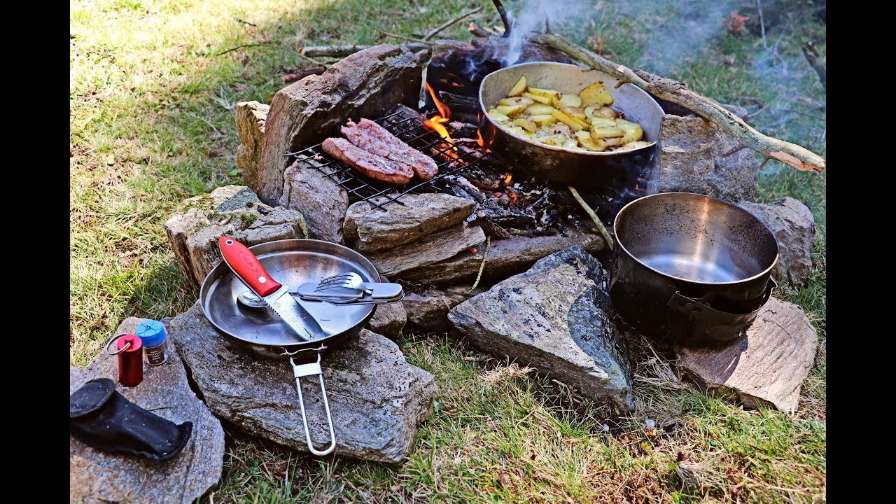 Ricette Bushcraft , salsiccia e patate arrostite, natura e relax - Cucina Bushcraft - PeschoAnvi