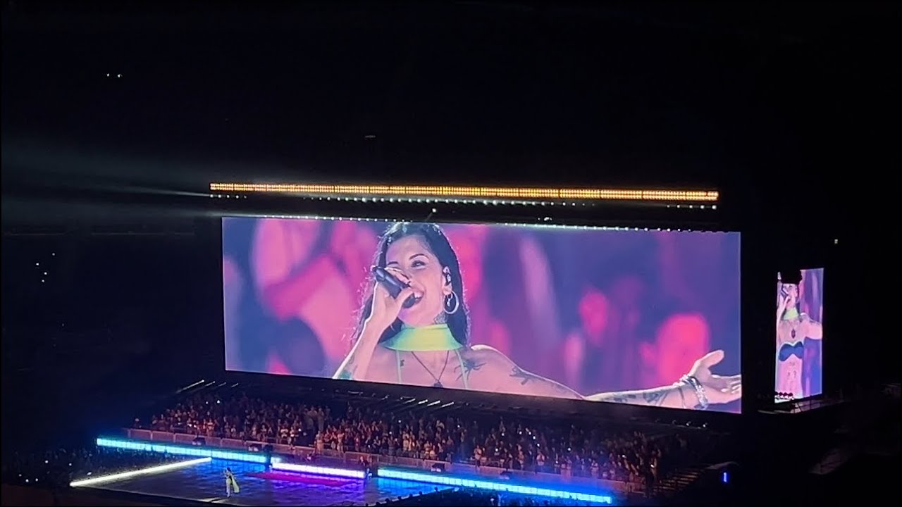 Cazzu Con Otra River Plate BAD BUNNY 14 de Febrero 2026 Argentina🩷🩷🌸🙏🏻❤️&zwj;🔥