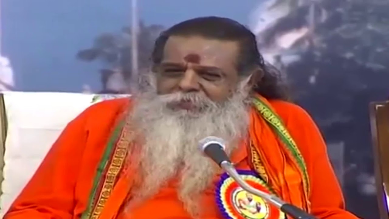 கடவுளை அடைய மனம்,மொழி,மெய் இம்மூன்றும் ஒன்றிணைக்கும் ஆன்மநிலை வேண்டும்