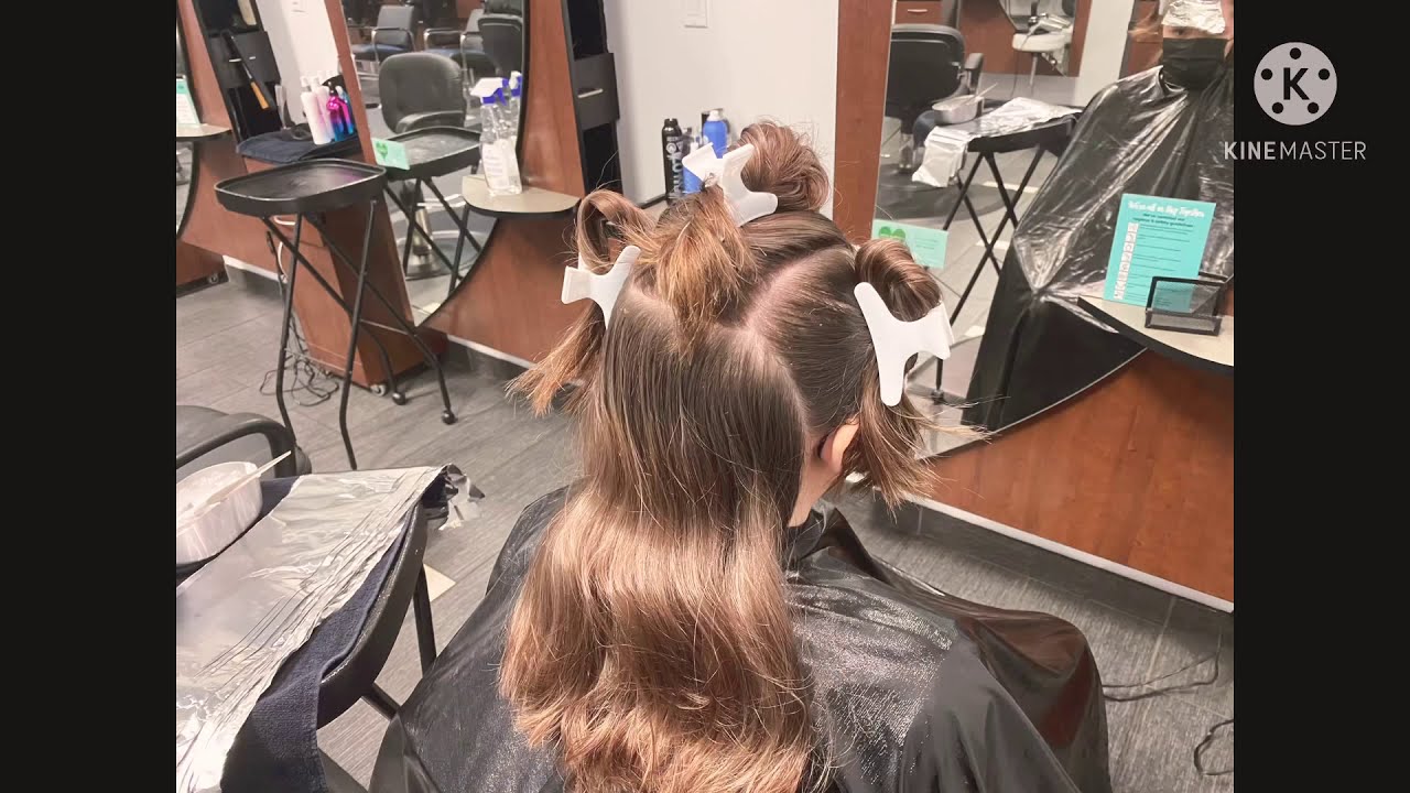 Foiling colour with a highlights/ Hair cut and style/ toner By: jay adorino Pinoy hairstylist 🇨🇦
