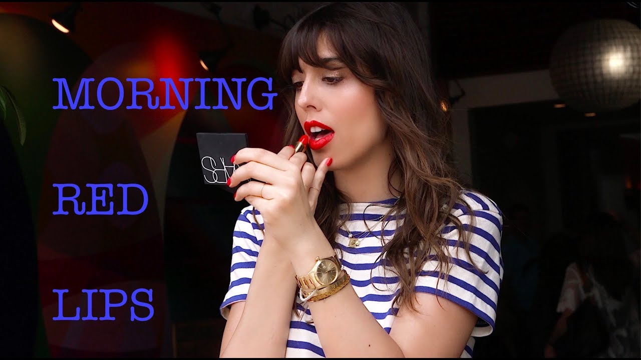 MORNING RED LIPS