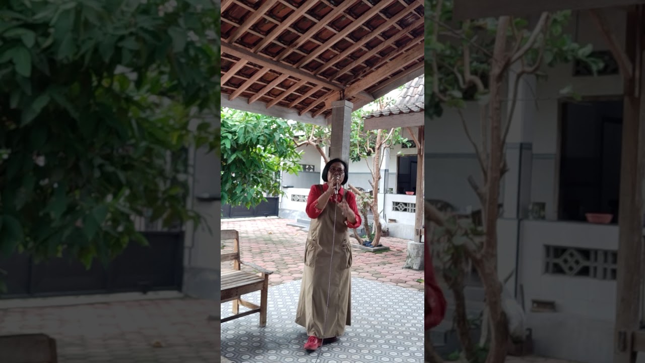 Kaulah Segalanya by Nia Daniaty ( covered )