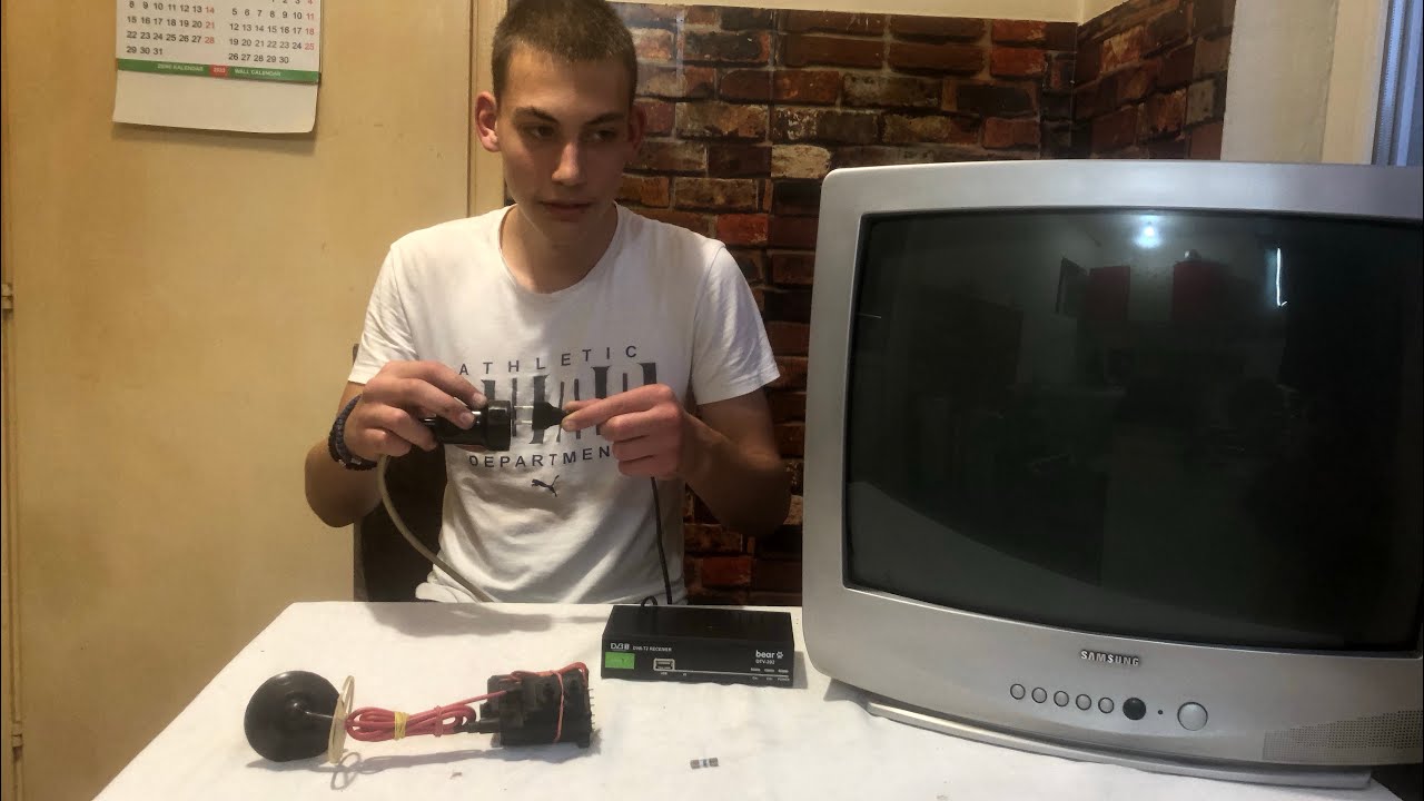 Kako popraviti CRT televizor (pregoreo osigurač)
