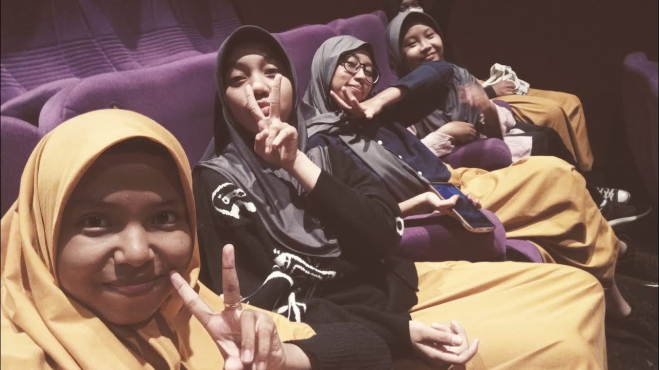 NONTON BARENG SETELAH ULANGAN🙀🙀🙀
