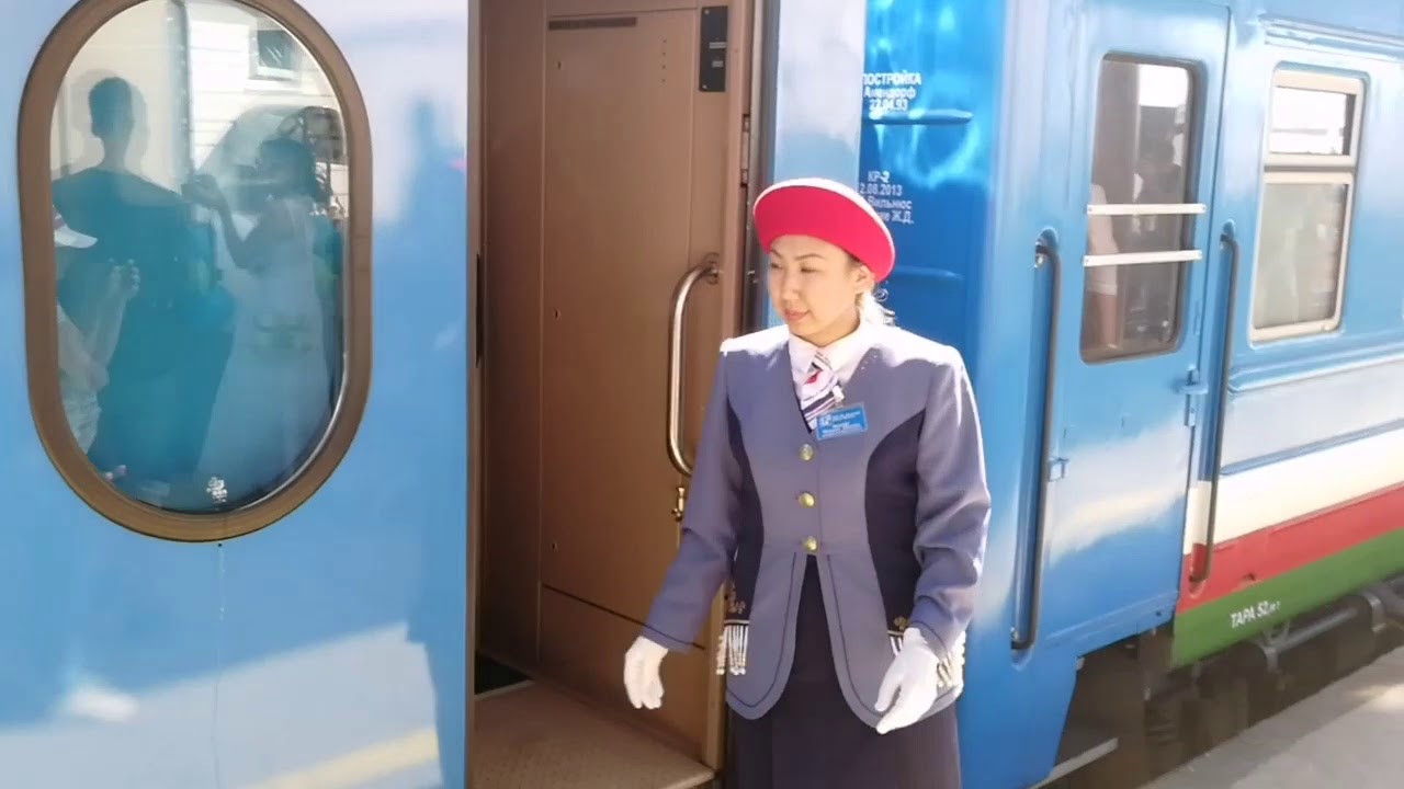 Нижний Бестях: Прибытие первого пассажирского поезда