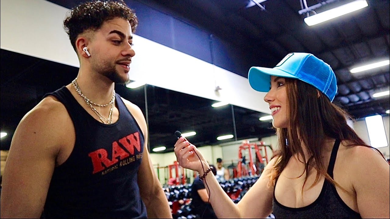 HOW TO GET YOUR GYM CRUSH TO APPROACH YOU