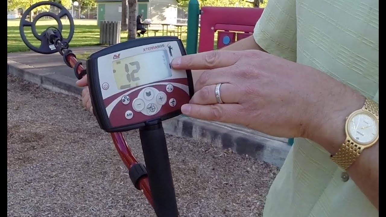 Minelab X-TERRA 305/505/705 Metal Detector Basics
