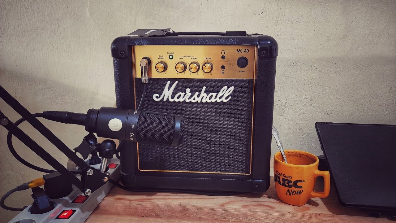 Marshall MG10 Gold sound demo (no talking)