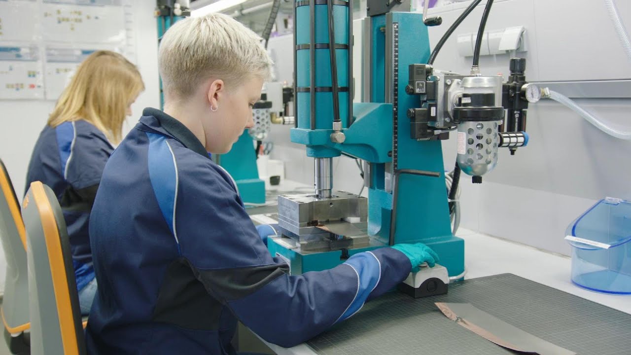 How BMW Develops the Batteries of the Future