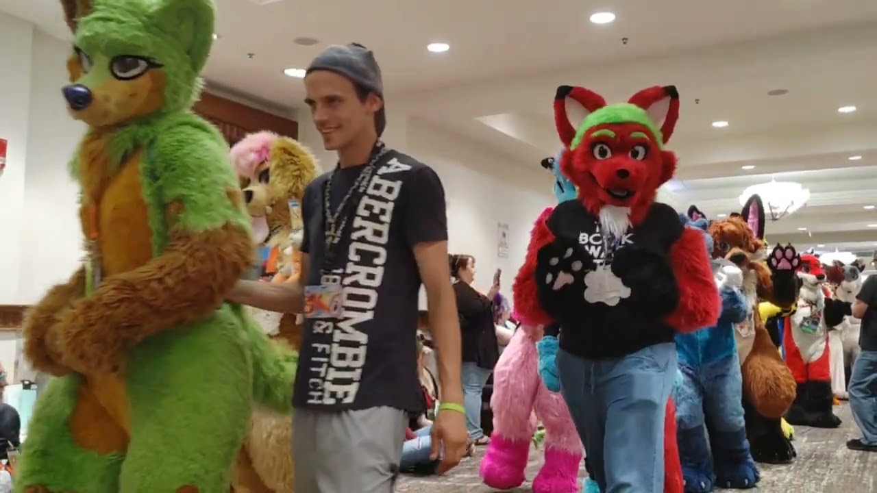 Fursonacon Fursuit Parade 2025 (2nd Wave)