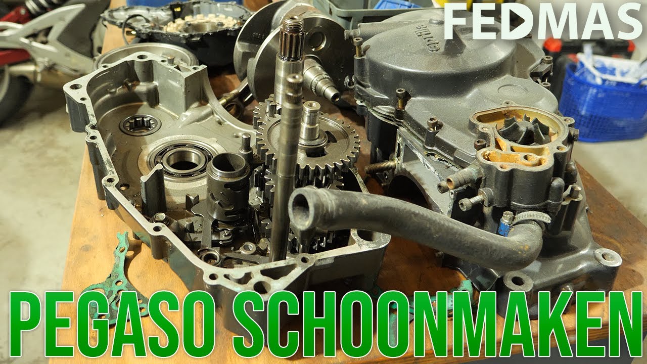 Verder aan onze PEGASO - Blok Schoonmaken! - Aprilia Pegaso (deel 4) | FEDMAS