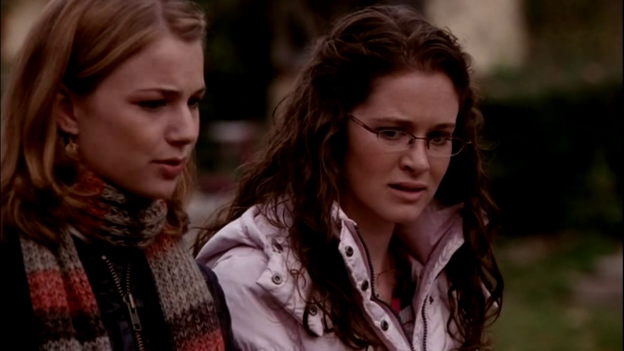 Everwood --  Amy Tries to Push Ephram Out of Her Mind