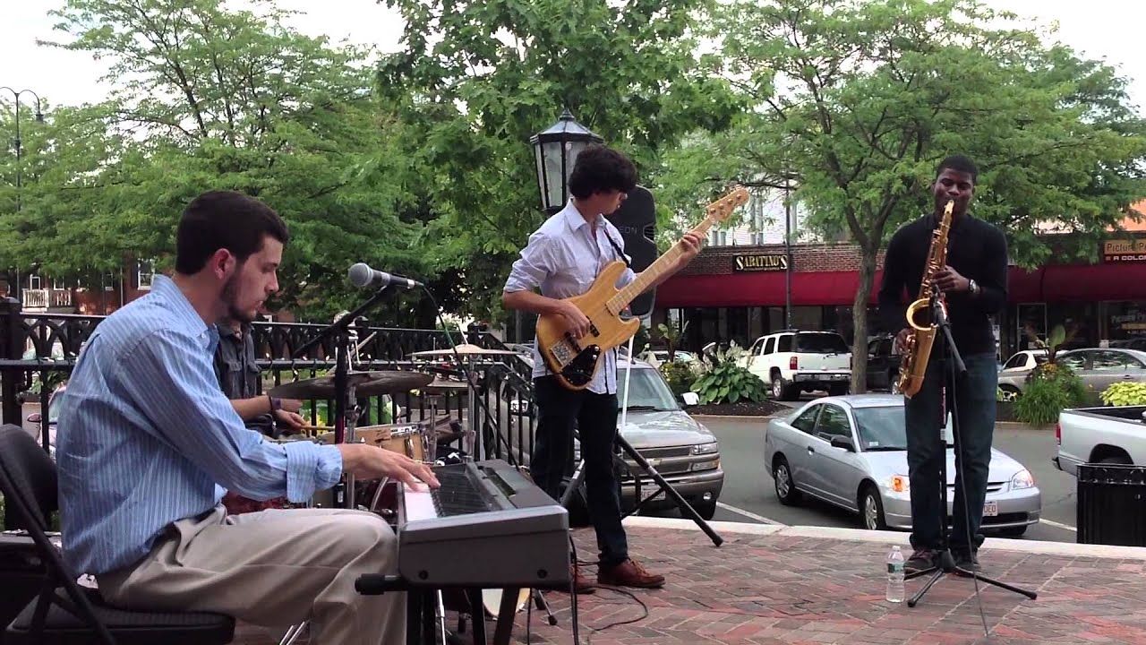 English Tom in the Bookstore @ Berklee at Wakefield Library