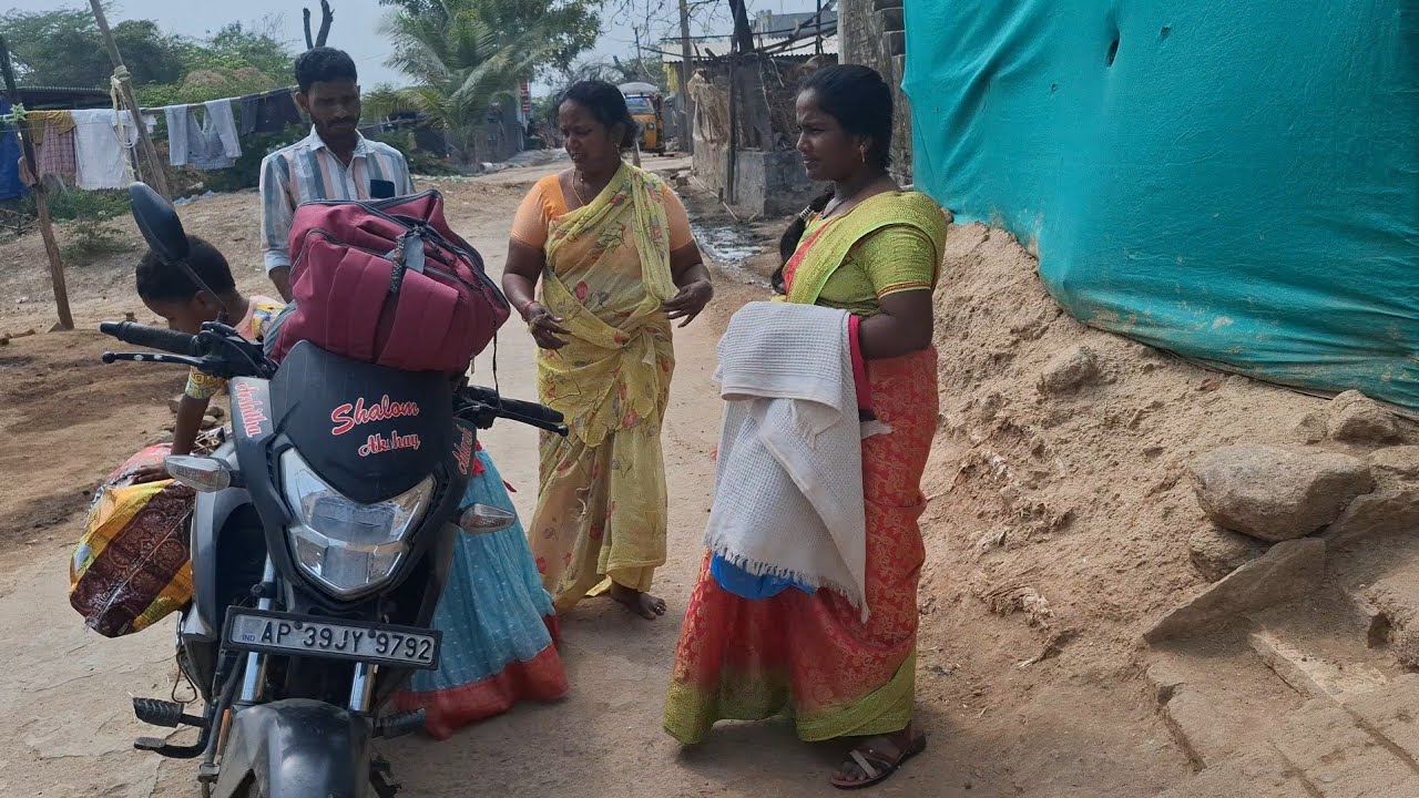 దుఃఖాన్ని మనసులో ఉంచుకొని...పుట్టింటి నుంచి వెళ్తున్నాను అంటే అదేందో తెలియని బాధ