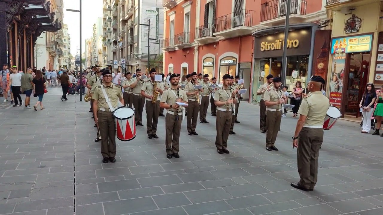 Marcia Rosita Banda della Brigata Pinerolo 21/6/23 Bari Festa della Musica