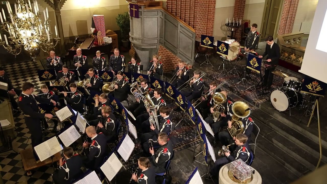 04 Skridskoåkarna     Emil Waldteufel
