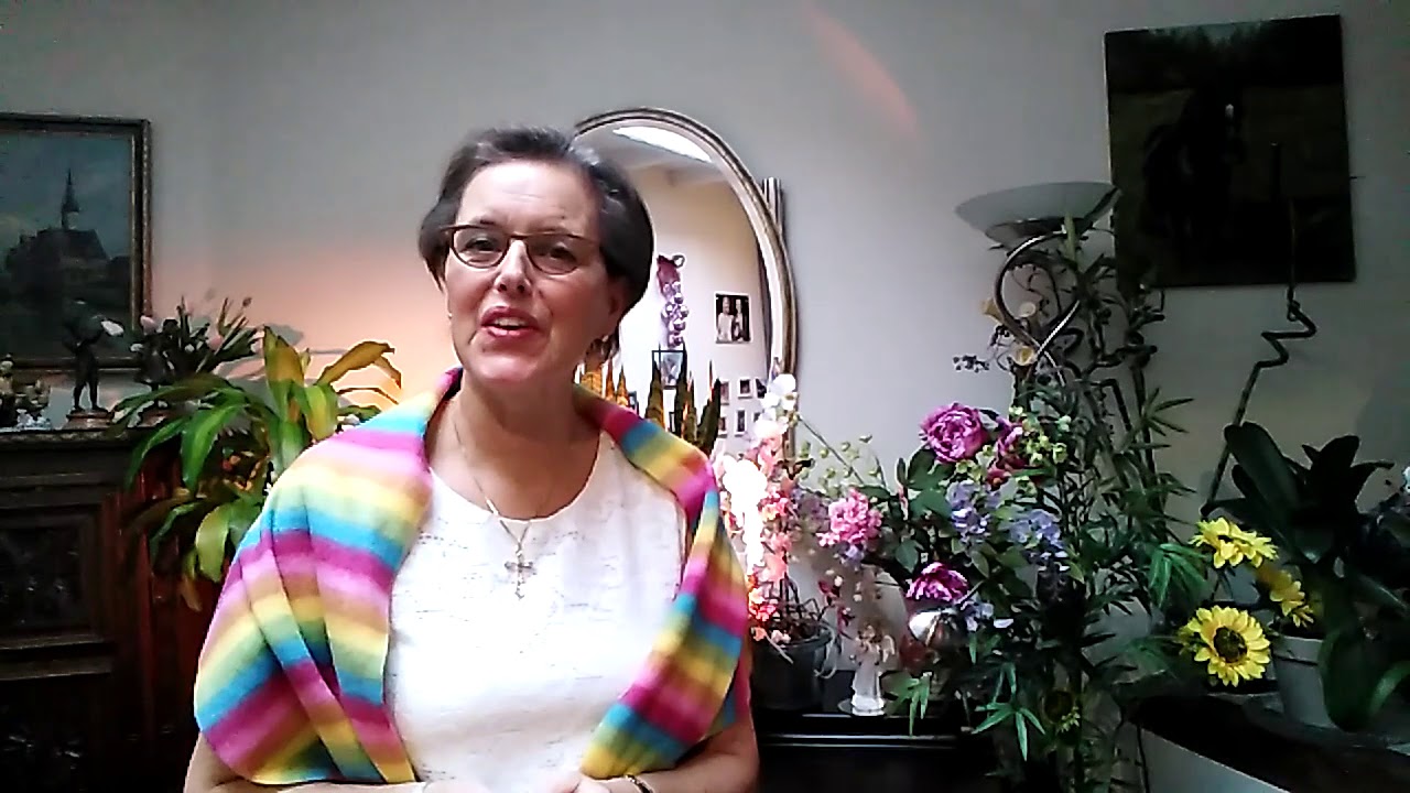 Avondliedeken van Alice Nahon gezongen Monique Van Noten