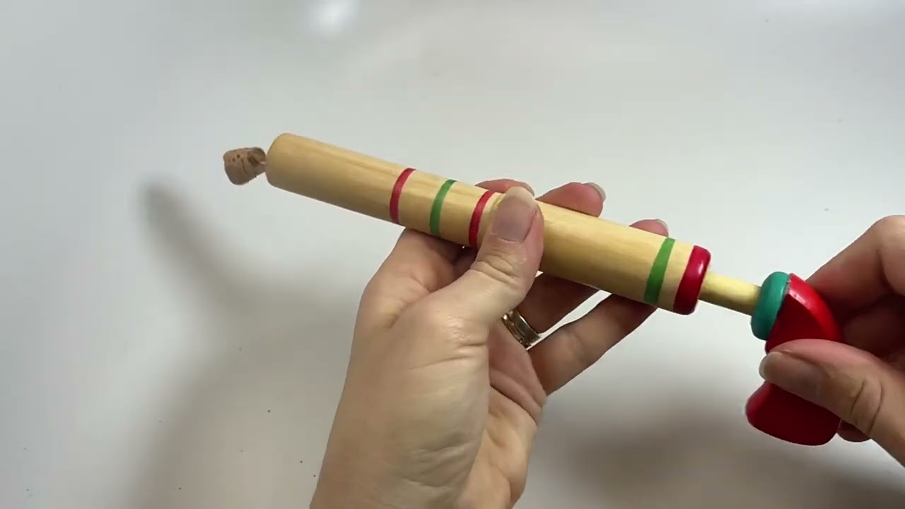 Cork pop gun toy