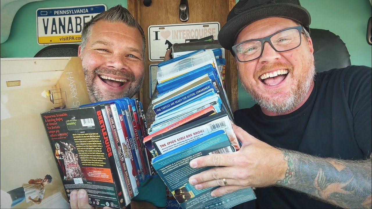 Ежедневный видеоблог - Покупка фильмов на 500 долларов в книжном магазине BrightLight Books в Фер...