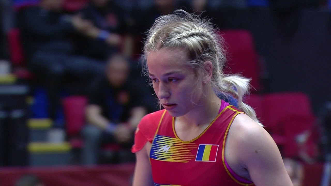 1/2 WW - 55 kg: A. ANA (ROU) v. E. NIKOLOVA (BUL)