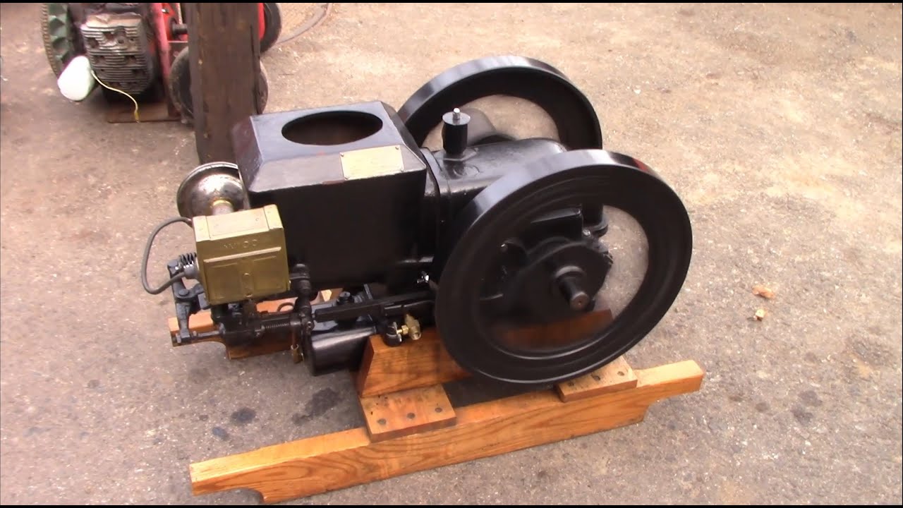 Бонусное видео: обзор и запуск Stover CT2 Hit and Miss Engine!