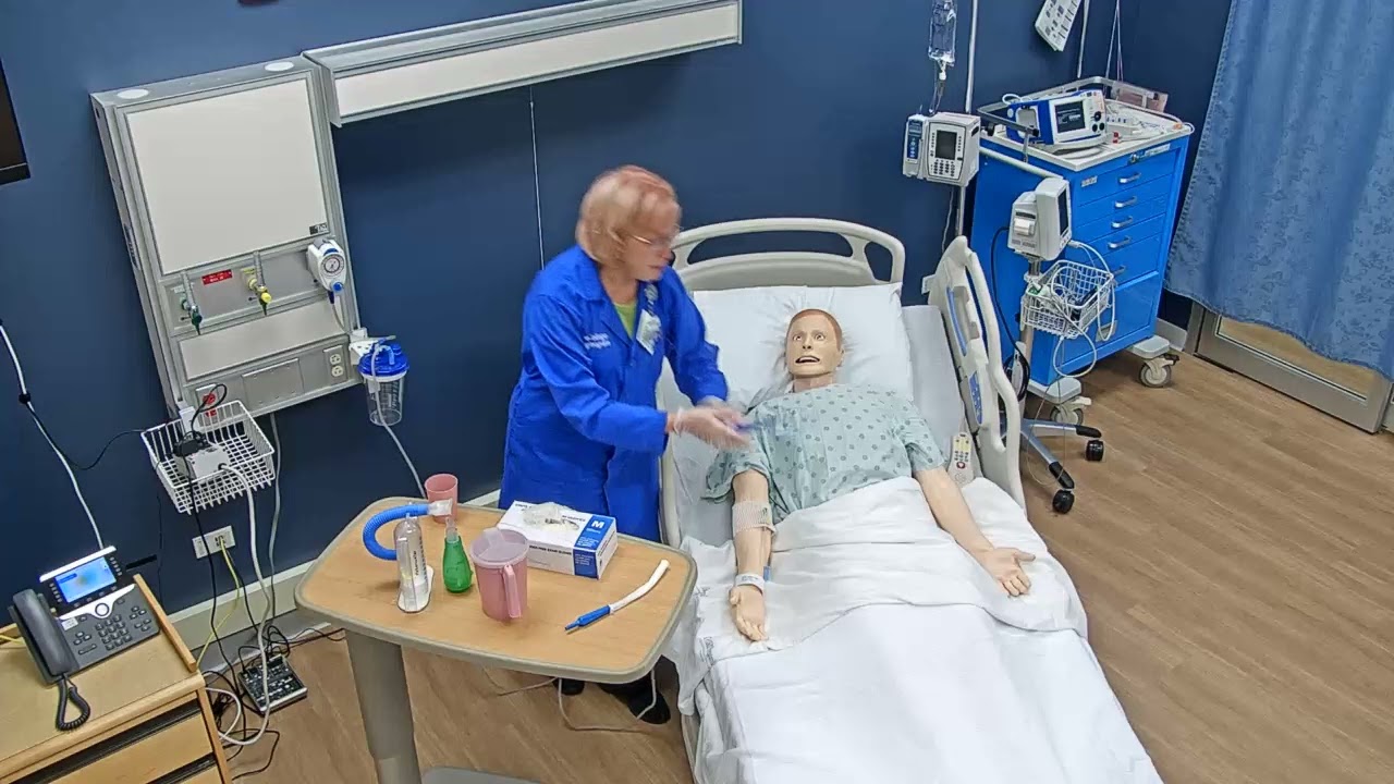 Отсасывание через рот с помощью катетера Янкауэра