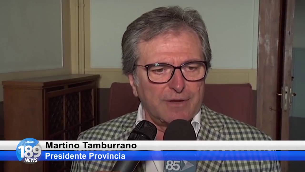 TARANTO: PROVINCIA E COMUNE, SLITTANO CONSIGLIO E RIMPASTO