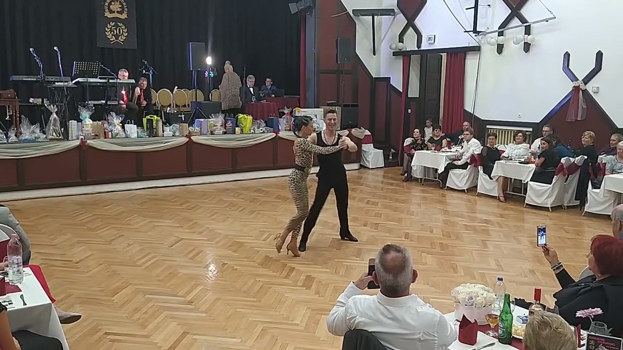 Kozanák Zsolt - Szilágyi Edit Cha cha
