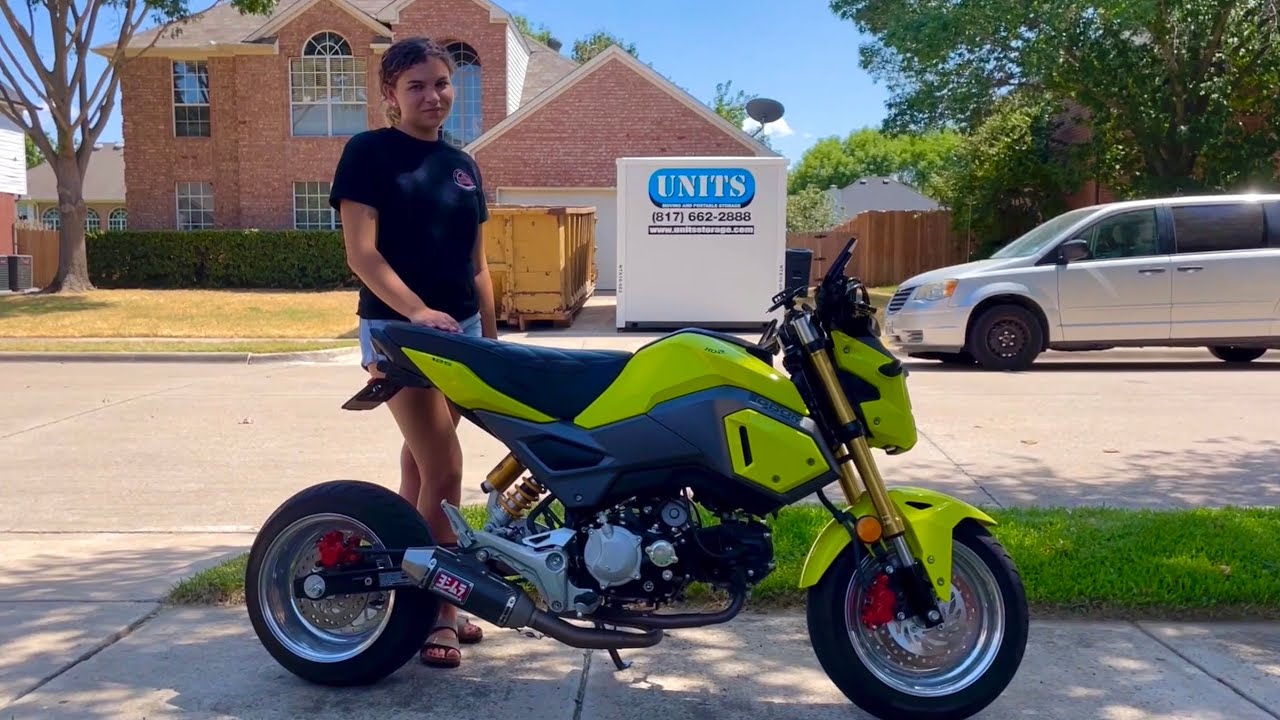 Can a 5ft Girl Ride a $7,000 Honda Grom?