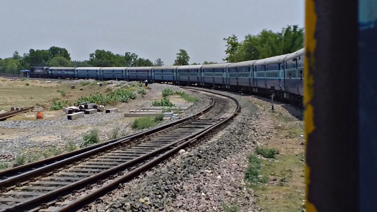 Switching Gonda -Gorakhpur Loop Line ( Via Subhagpur-Balrampur -Tuslipur ) with a tight Curve