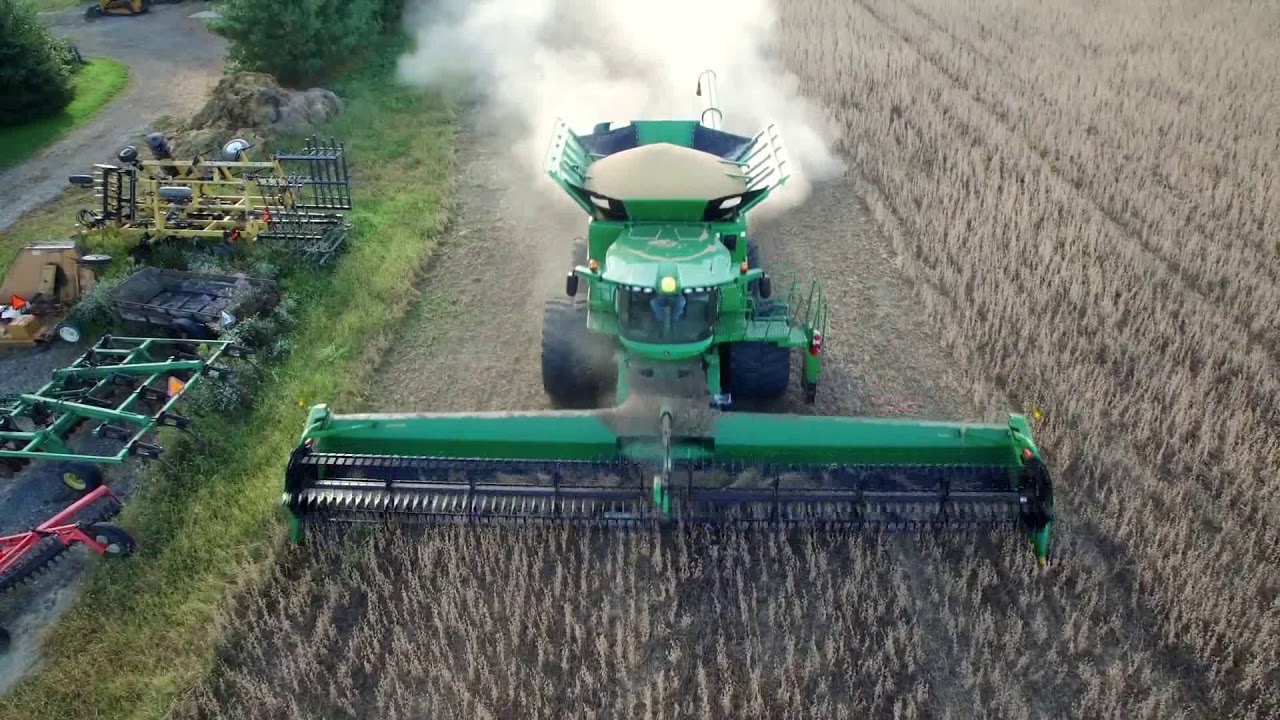 Polen Implement field-tests a new 2017 JD S680 Combine in Elyria Ohio