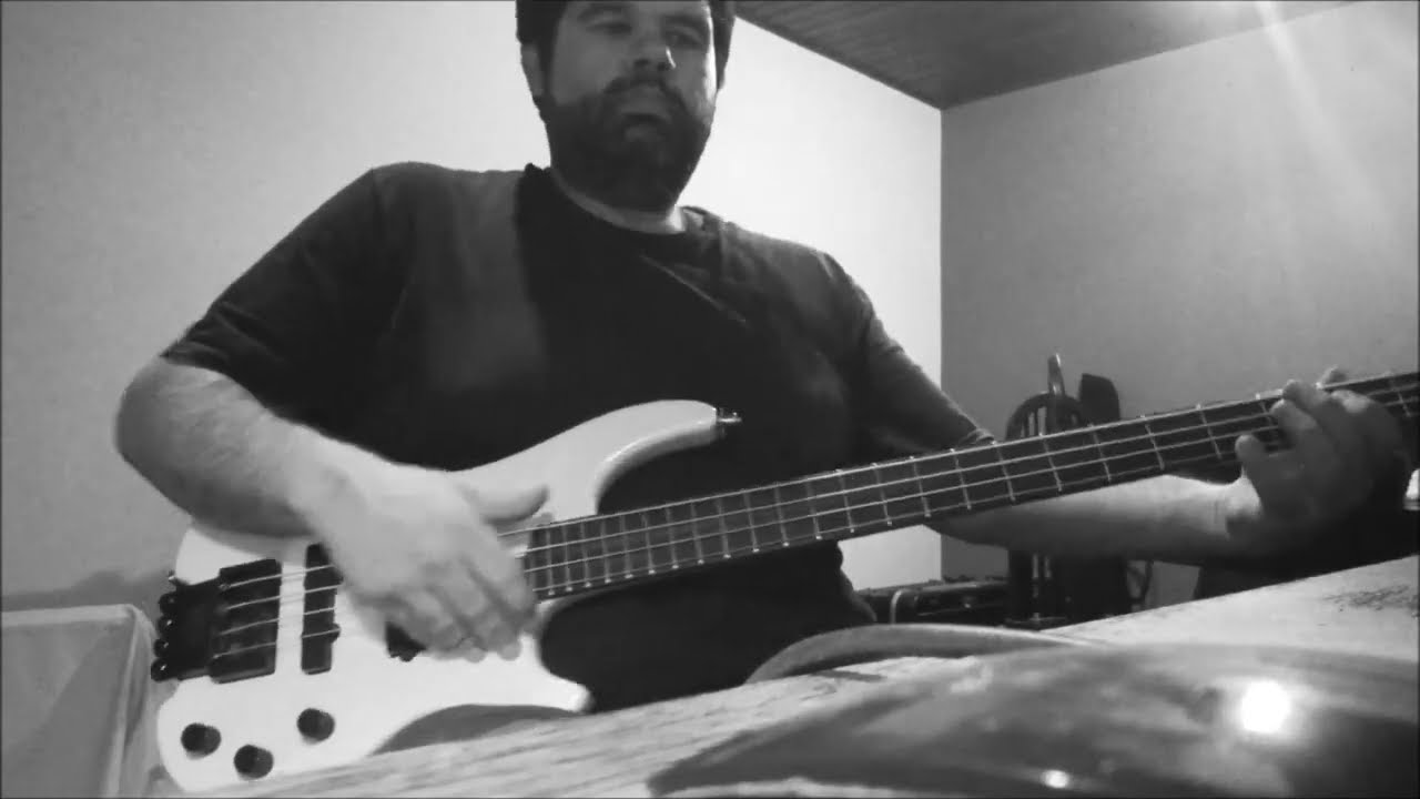 Fast Paced Funky !  Steinberger Greco !