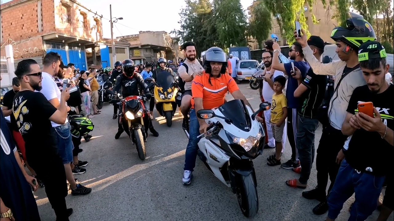 كل الشكر لناس الي جات ليا من كل الولايات باش تكرم فتحي صافي  👏👌❤🏆🥇 شرفتوني حبابي الزينين 🎉🏍🇩🇿