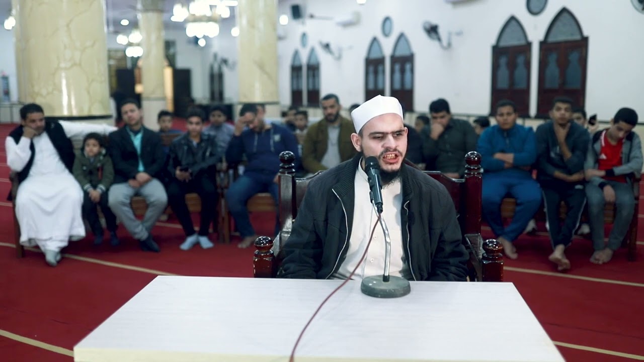  نستقبل الآن قارئاً لم يمنعه غياب البصر عن امتلاك نور البصيرة القارئ الجميل (محمد عبدالله المالح).