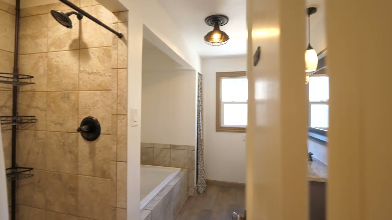 2828 S Aurthur St Video Tour