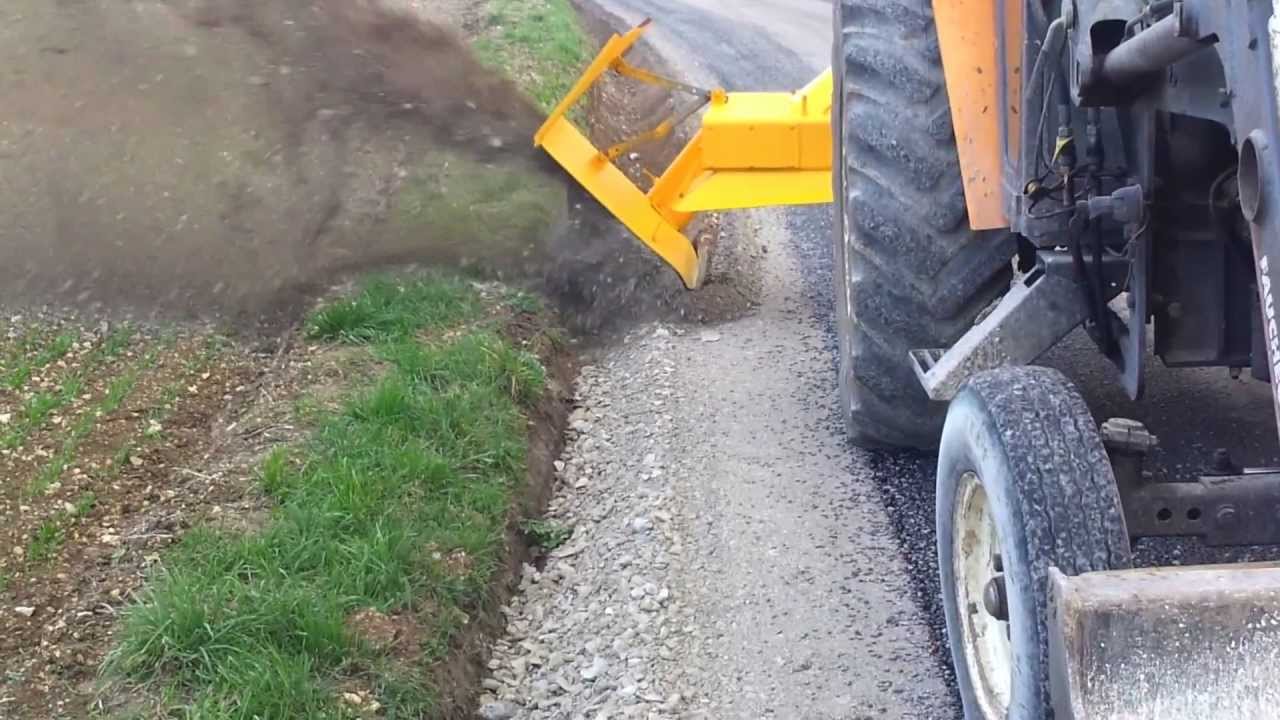 cureuse de fossé 1