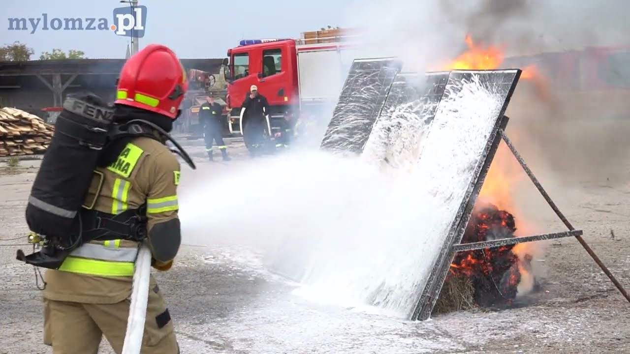Jak gasić fotowoltaikę? Eksperci podzielili się wiedzą ze strażakami