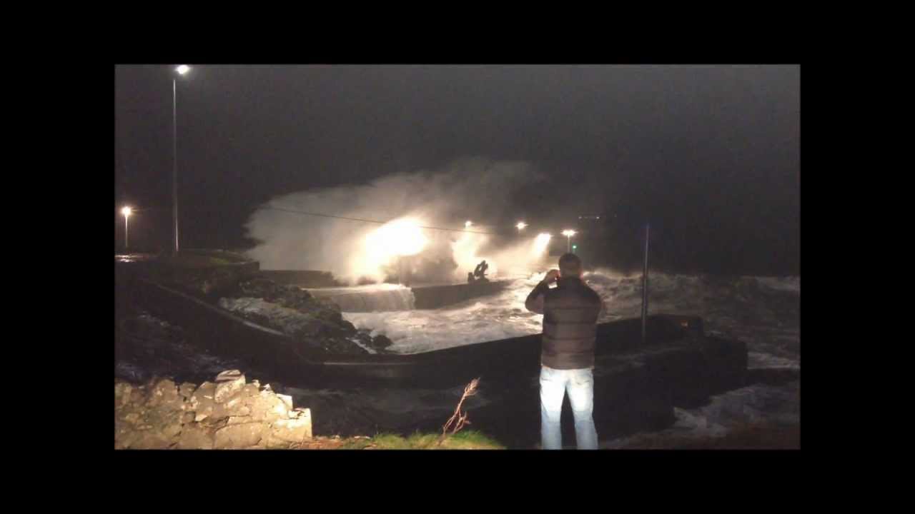 Clare Island Ferry Co    Roonagh Harbour in bad swell