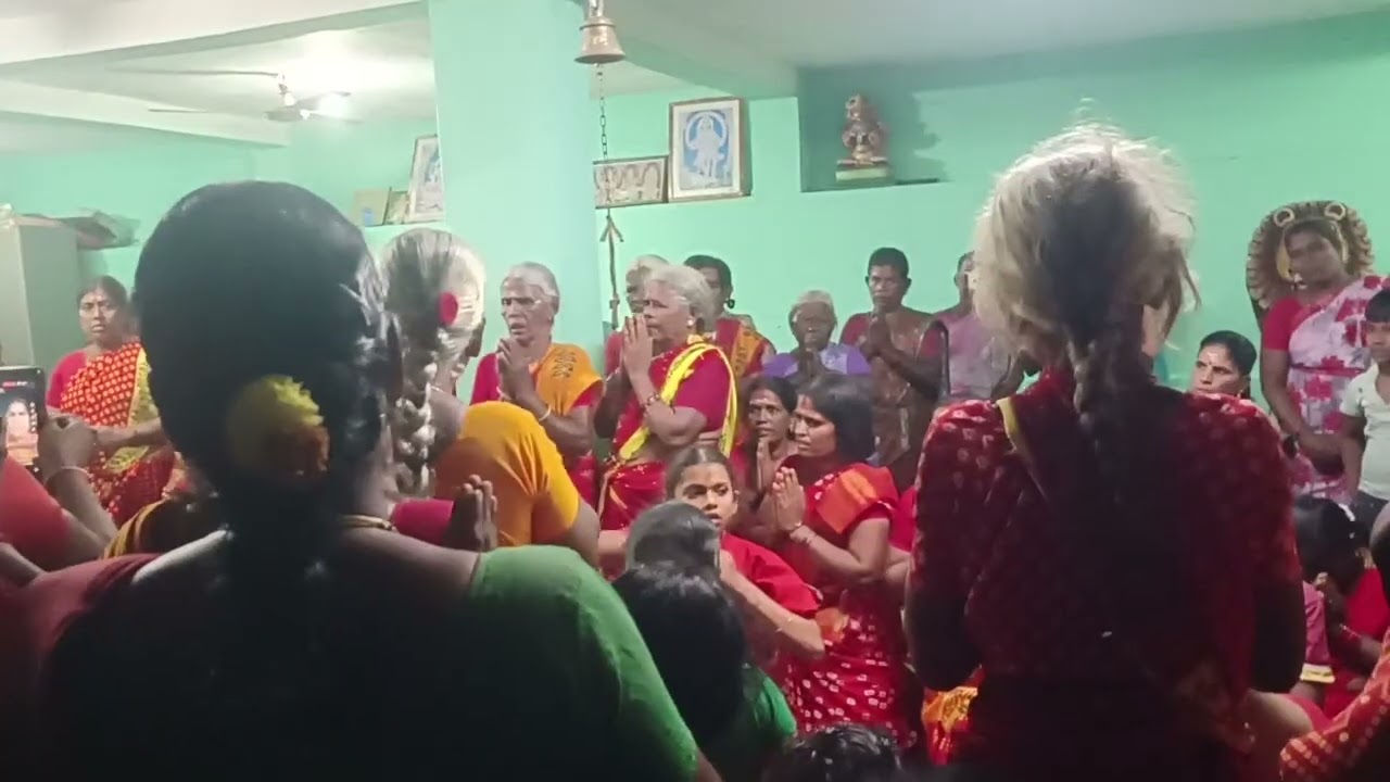ஓம் சக்தி அம்மன் வழிபாட்டில் சரணம் பாடல் ஓம் சக்தி பராசக்தி 