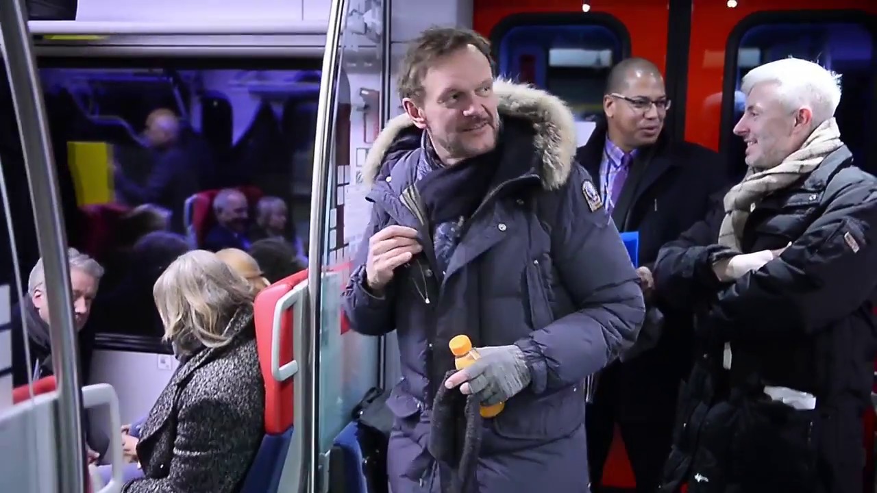 Linda, Olbrychski, Szyc, Figura i Pazura jadą pociągiem na premierę 