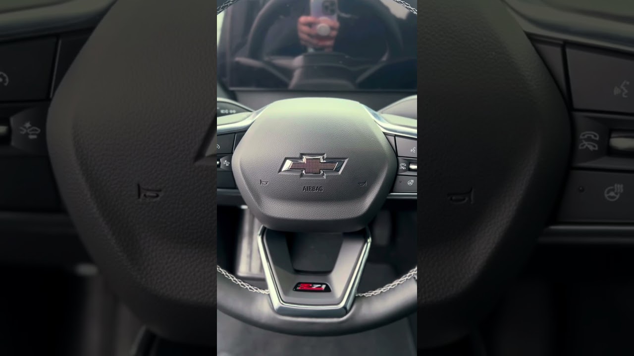 2025 Chevrolet Traverse Z71 at DeNooyer Chevrolet Marshall