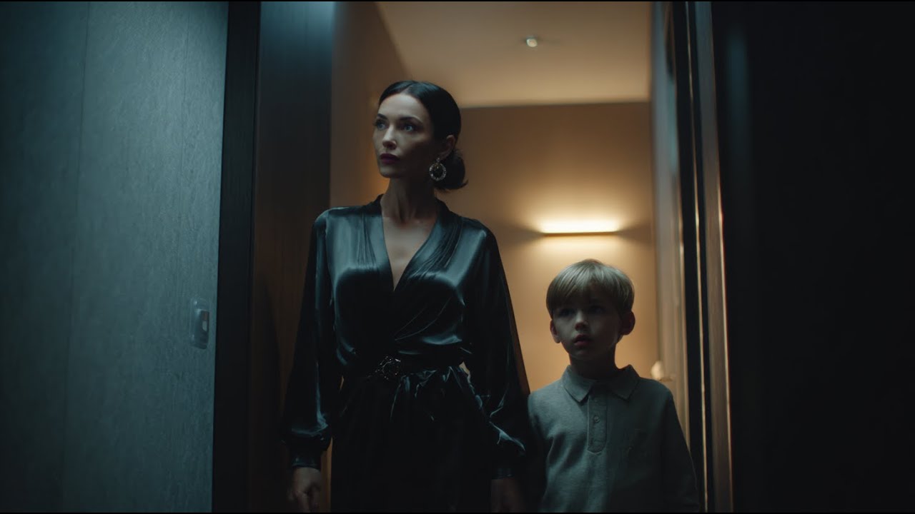 ¡MENTIRA MORTAL! TIENE UN HIJO SECRETO Y SU PROMETIDO NO SOSPECHA NADA 💍🚫 Película Romántica 2026
