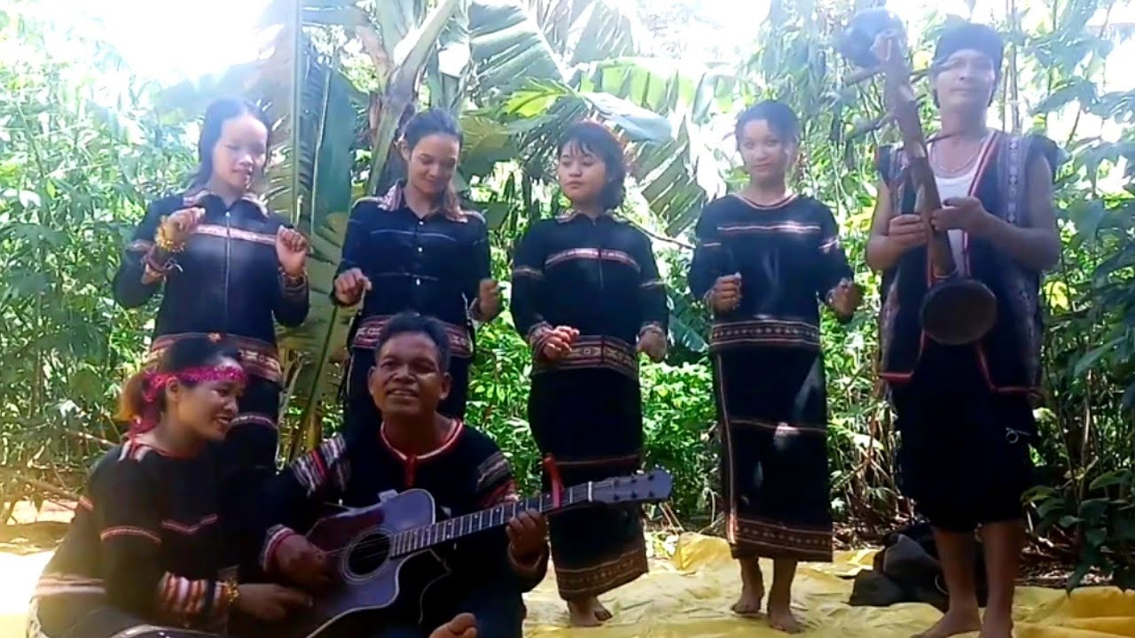 ADOH JRAI: ƠI BAN (AMET BLEM)